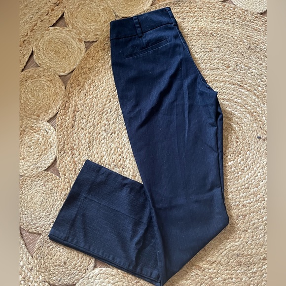 New York and Company - Picture 3 of 3